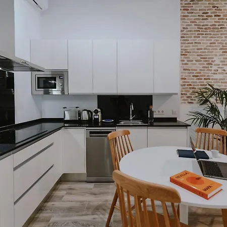Daire O&l Punonrostro Bright Minimalist *