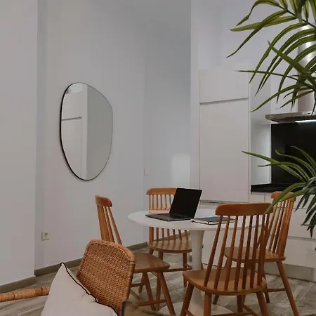 O&l Punonrostro Bright Minimalist Daire Sevilla